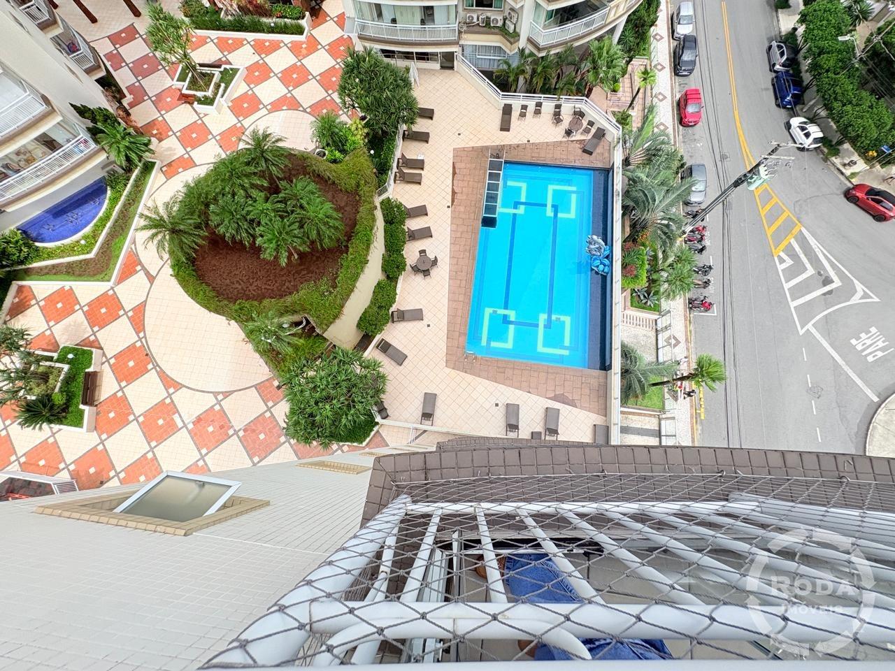 Apartamento à venda no Ponta da Praia: 