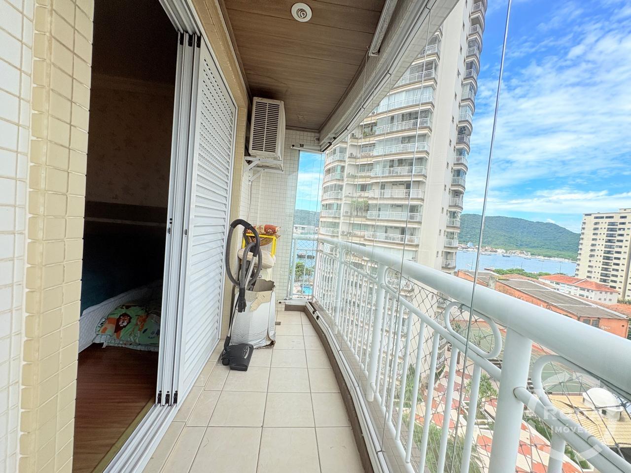 Apartamento à venda no Ponta da Praia: 