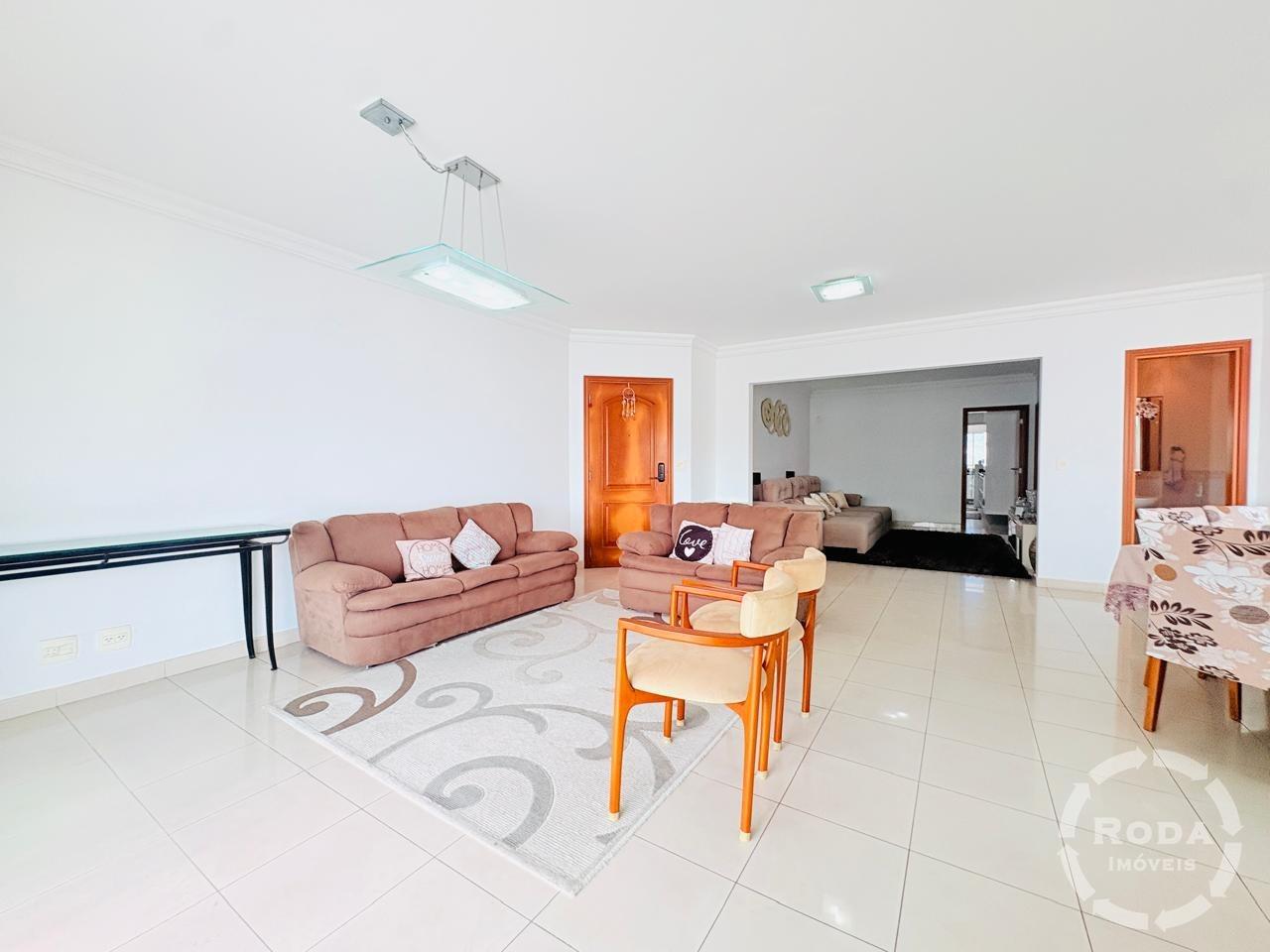 Apartamento à venda no Ponta da Praia: 