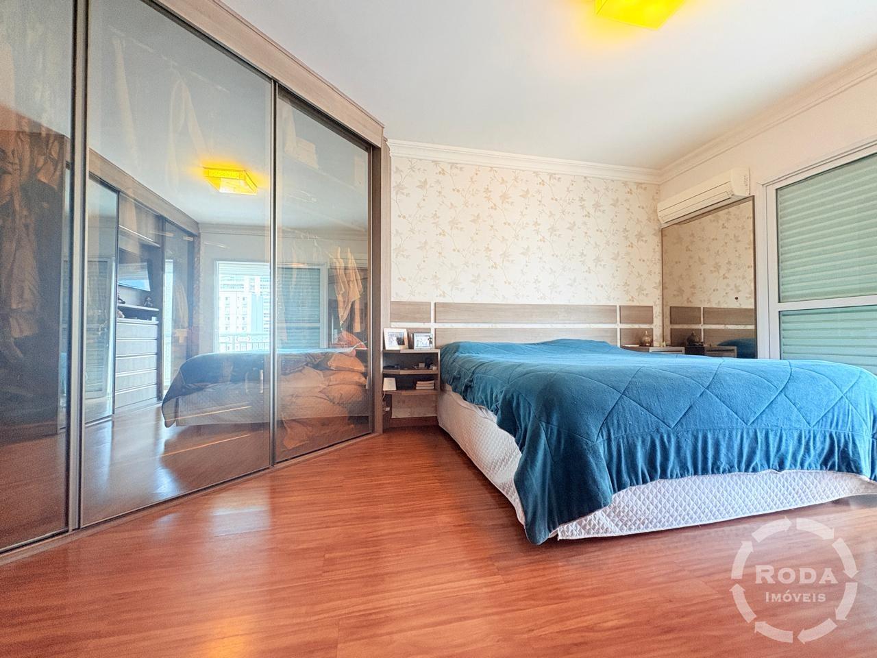 Apartamento à venda no Ponta da Praia: 