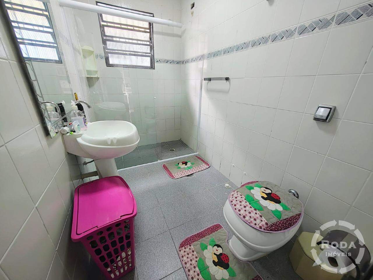 Sobrado à venda no Embaré: 