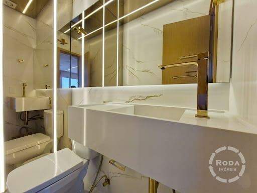 Cobertura Duplex à venda no Gonzaga: LAVABO