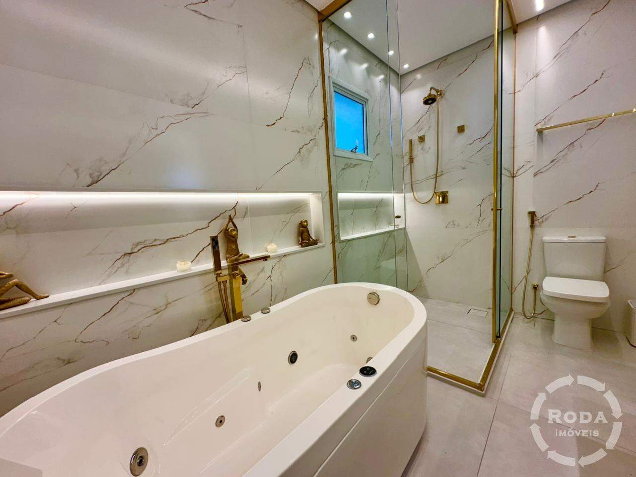 Cobertura Duplex à venda no Gonzaga: WC SUÍTE 1