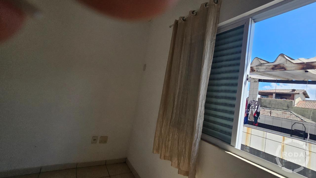 Casa Sobreposta Alta à venda no Estuário: 