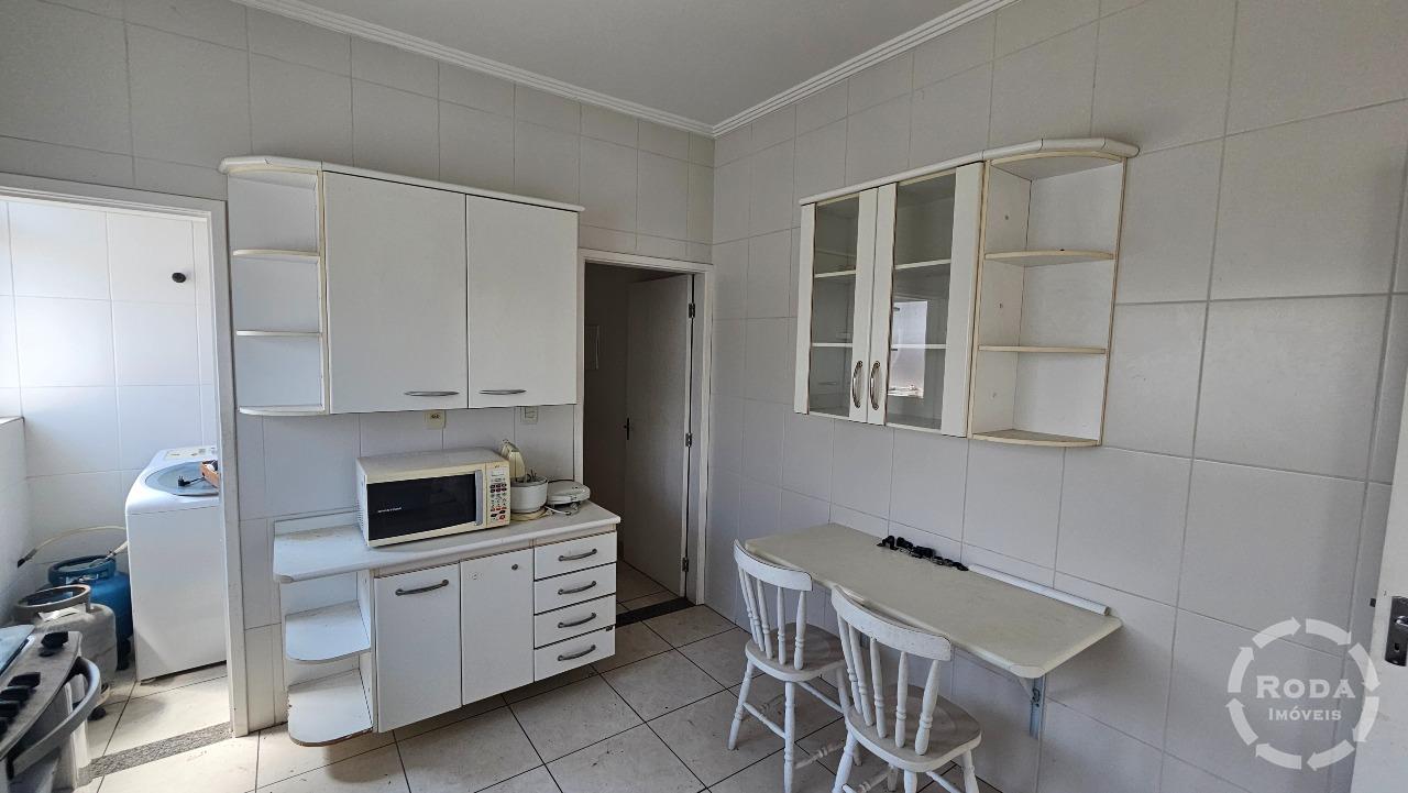 Casa Sobreposta Alta à venda no Estuário: 