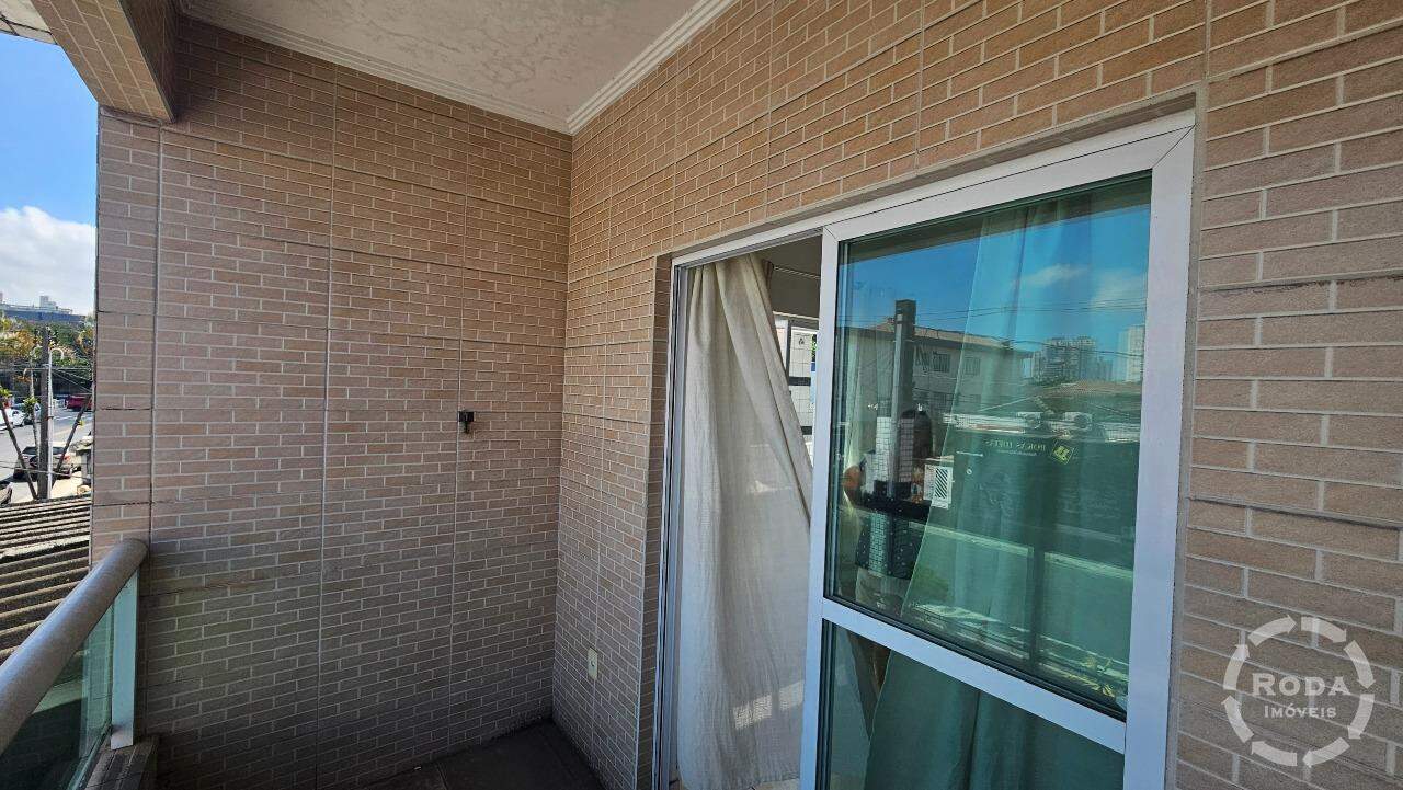 Casa Sobreposta Alta à venda no Estuário: 