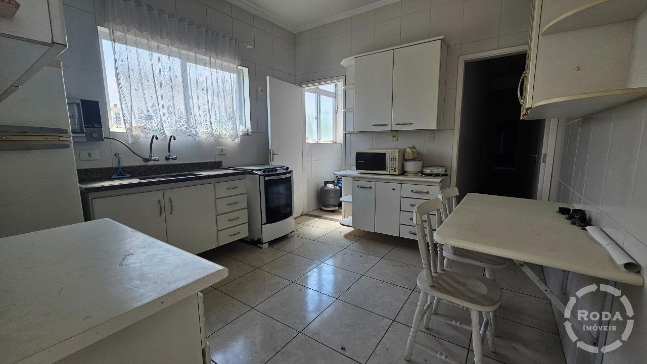 Casa Sobreposta Alta à venda no Estuário: 