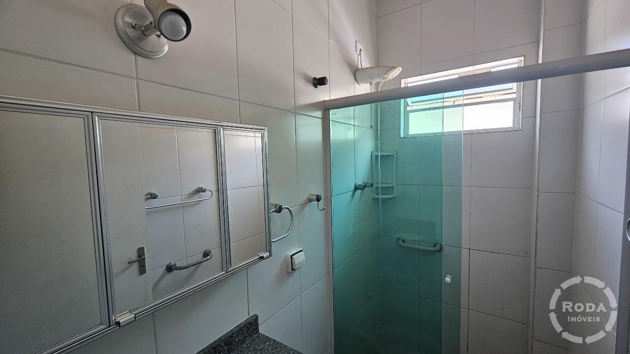 Casa Sobreposta Alta à venda no Estuário: 