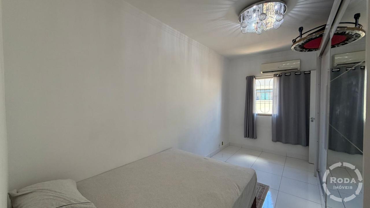 Casa Sobreposta Alta à venda no Estuário: 