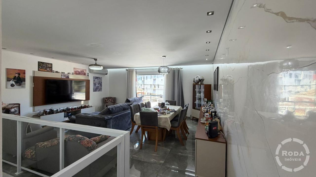 Casa Sobreposta Alta à venda no Estuário: 