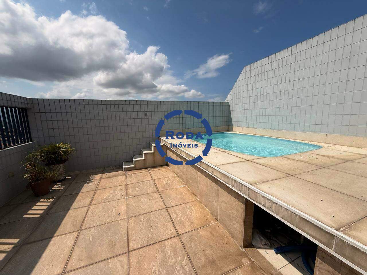 Cobertura Duplex para aluguel no Aparecida: 
