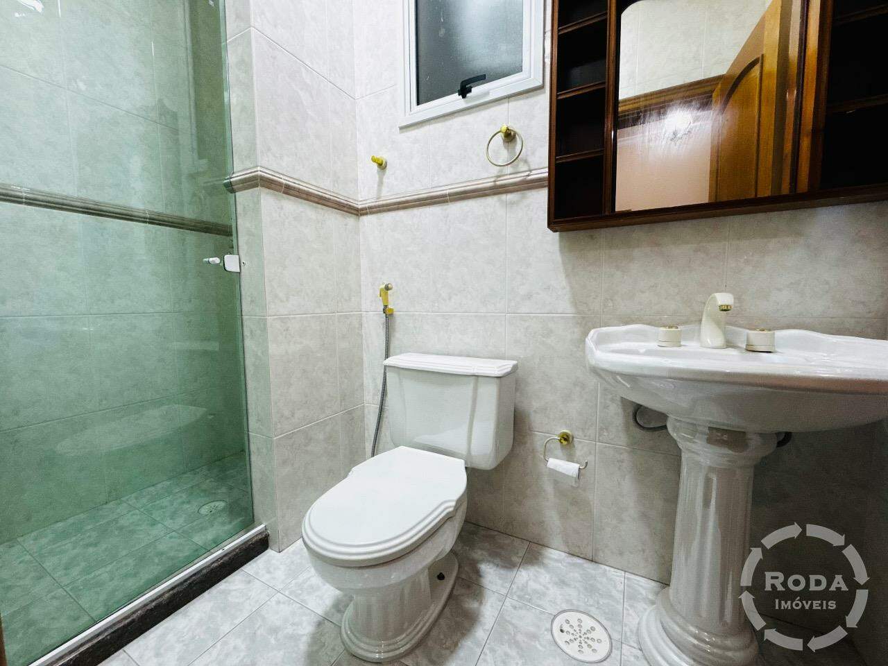 Casa de Condomínio à venda no Marapé: 