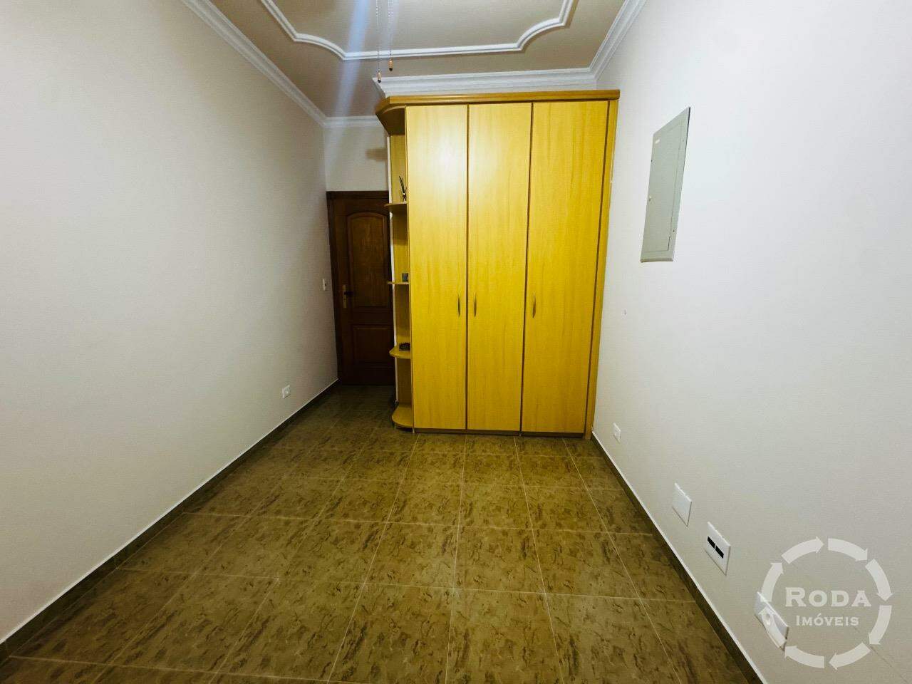 Casa de Condomínio à venda no Marapé: 