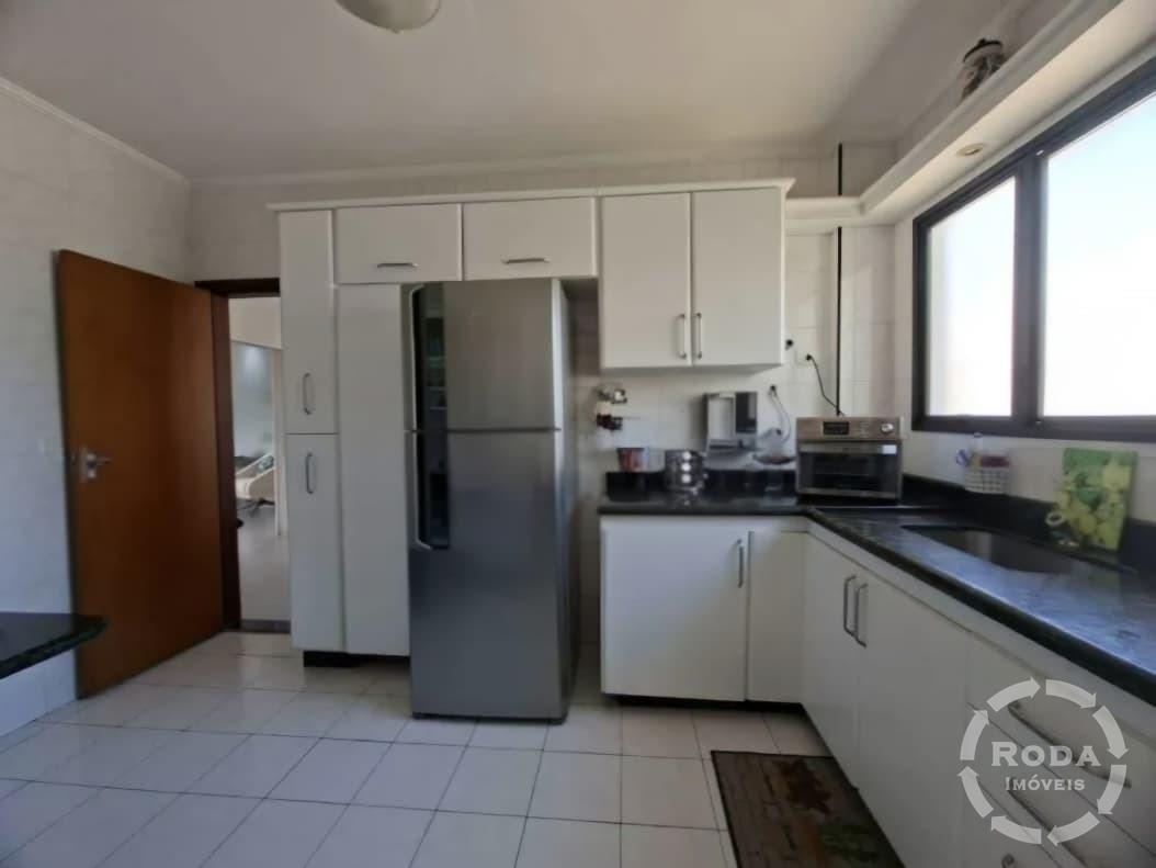 Apartamento à venda no Ponta da Praia: 