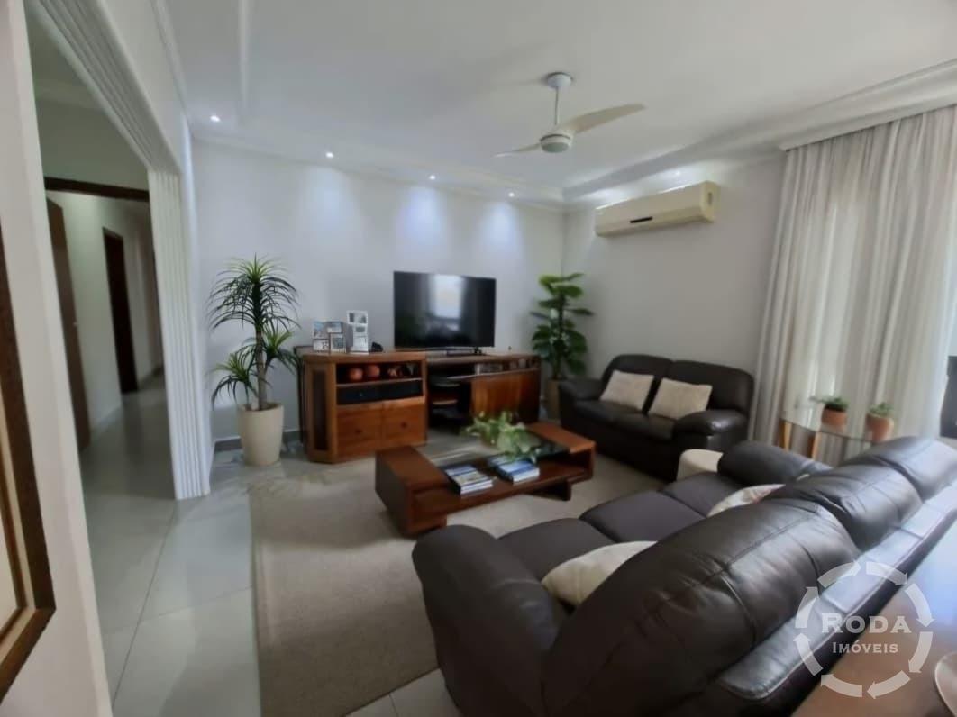 Apartamento à venda no Ponta da Praia: 