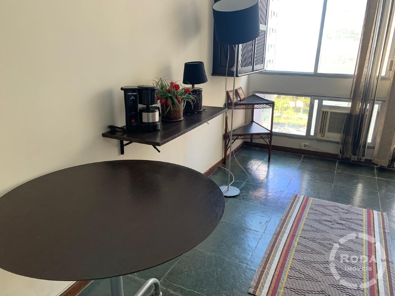 Kitnet à venda no Boqueirão: 