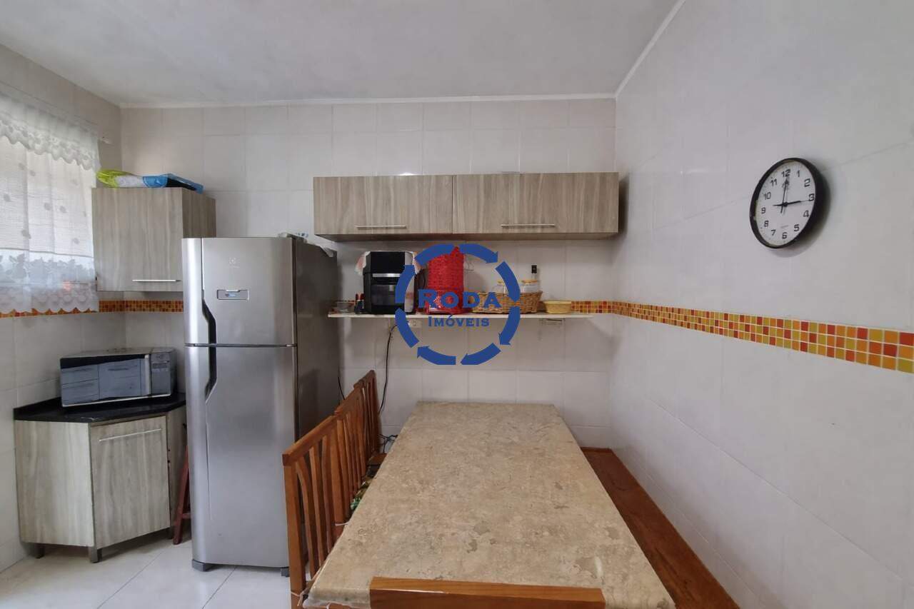 Casa Sobreposta Alta à venda no Embaré: 