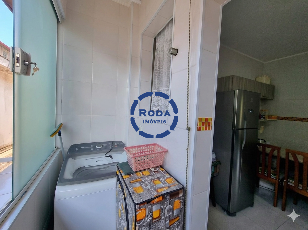 Casa Sobreposta Alta à venda no Embaré: 