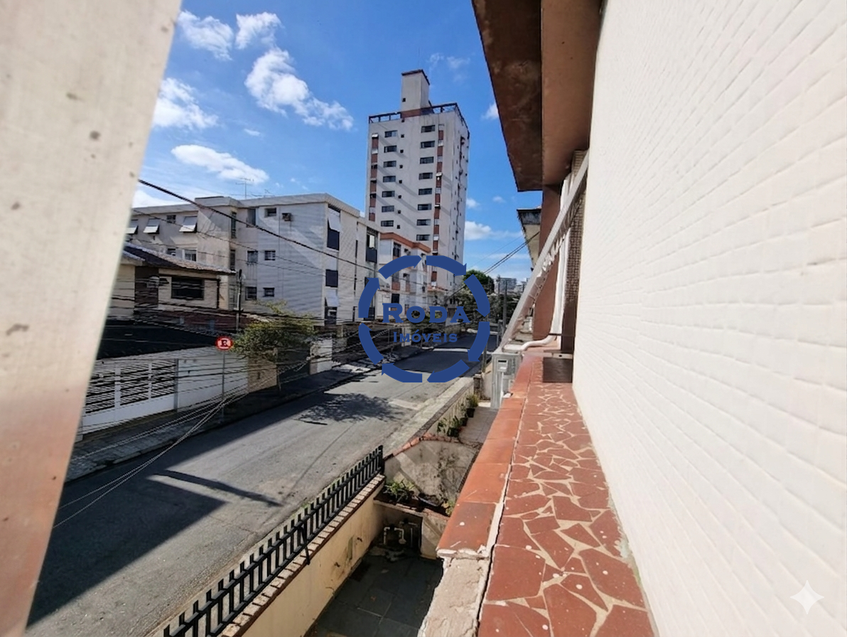 Casa Sobreposta Alta à venda no Embaré: 
