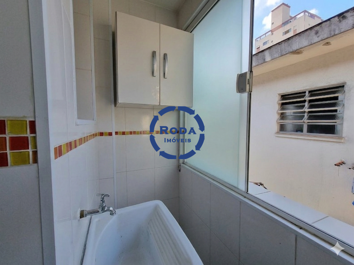 Casa Sobreposta Alta à venda no Embaré: 