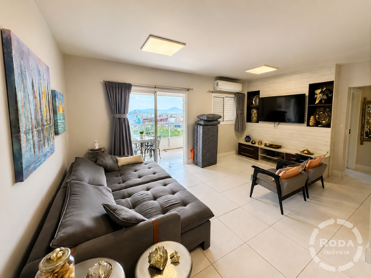 Apartamento à venda no Ponta da Praia: 