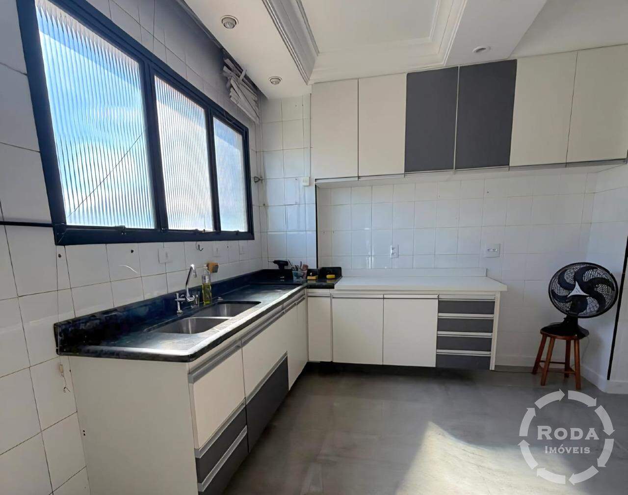 Apartamento para aluguel no Marapé: 