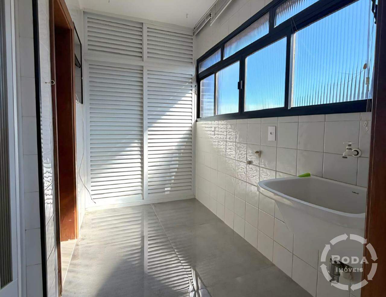 Apartamento para aluguel no Marapé: 