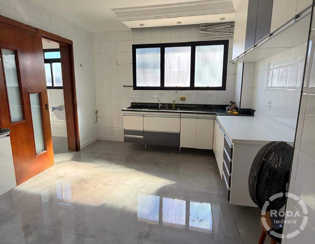 Apartamento para aluguel no Marapé: 