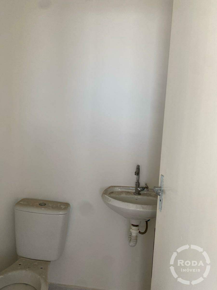 Sala à venda no Ponta da Praia: 