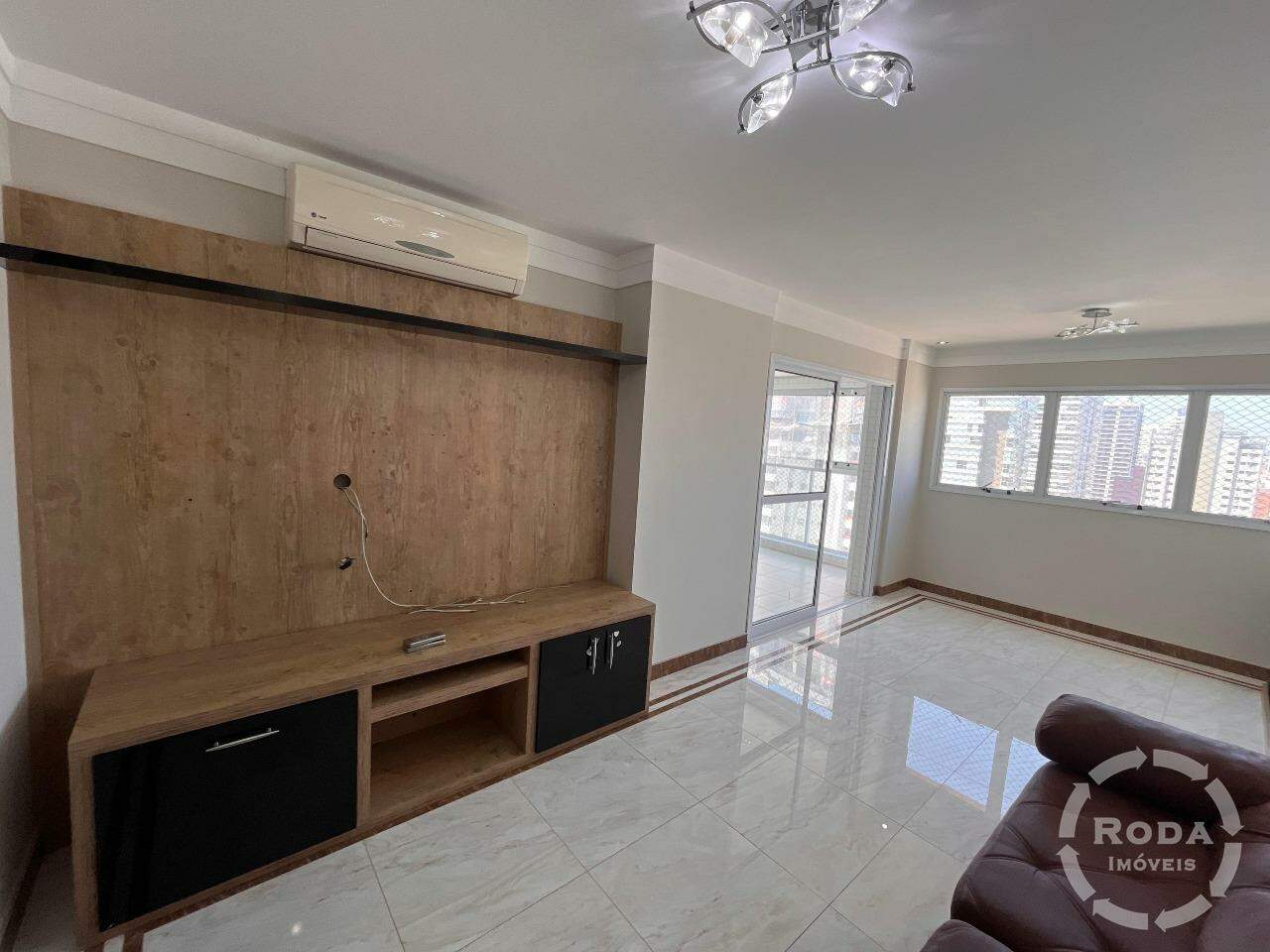 Apartamento à venda no Embaré: 