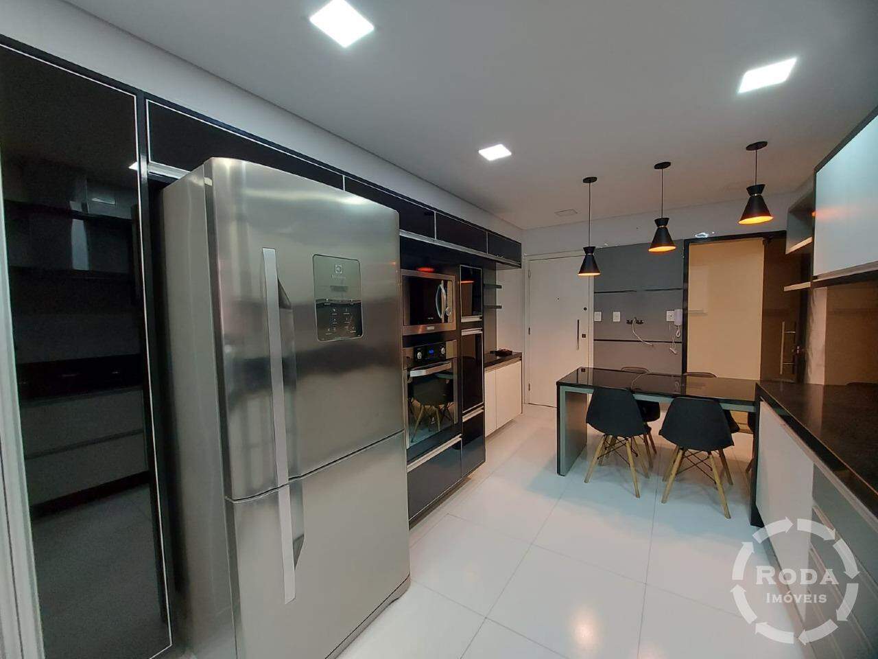 Apartamento à venda no Ponta da Praia: 