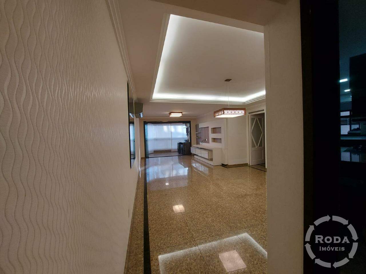 Apartamento à venda no Ponta da Praia: 