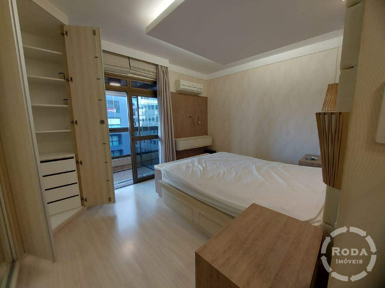 Apartamento à venda no Ponta da Praia: 