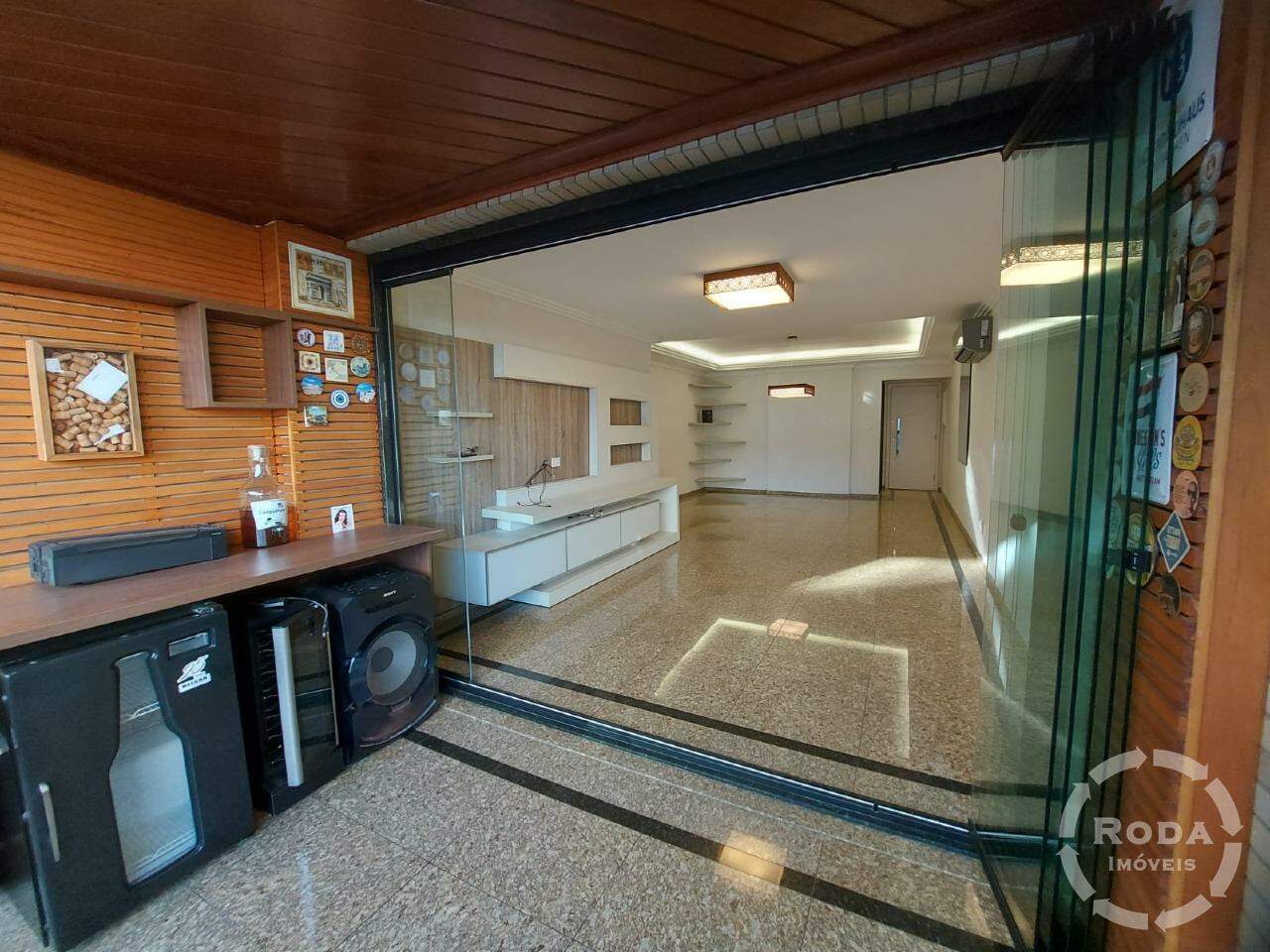 Apartamento à venda no Ponta da Praia: 