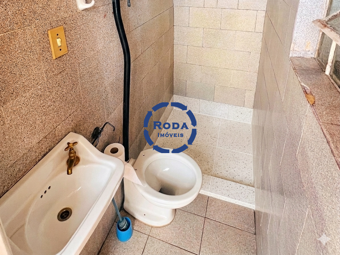 Sobrado Isolado à venda no Embaré: 