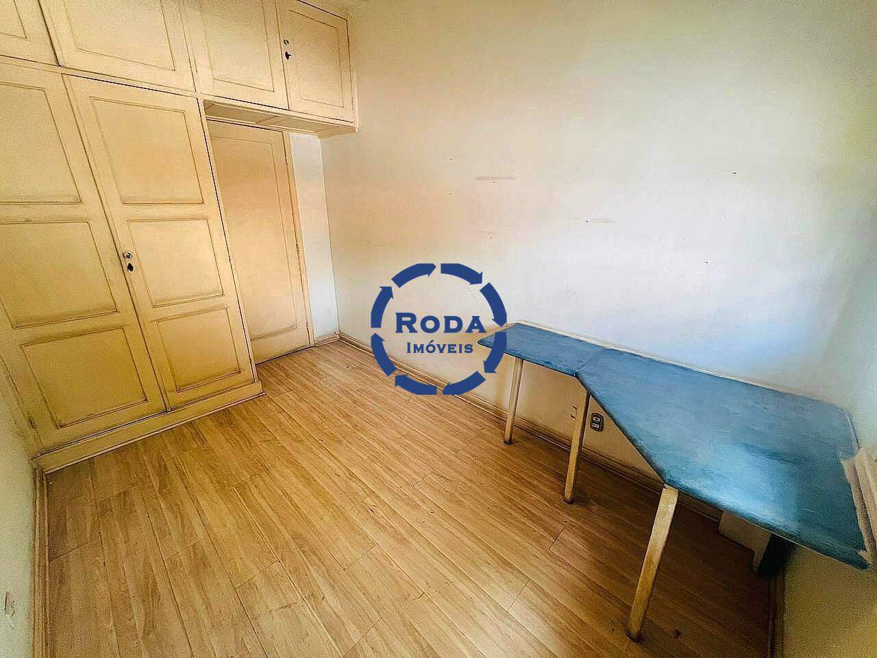 Sobrado Isolado à venda no Embaré: 