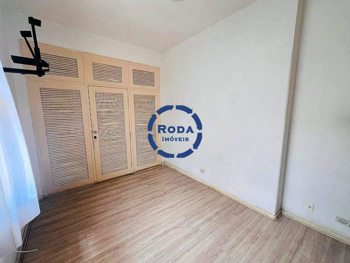Sobrado Isolado à venda no Embaré: 