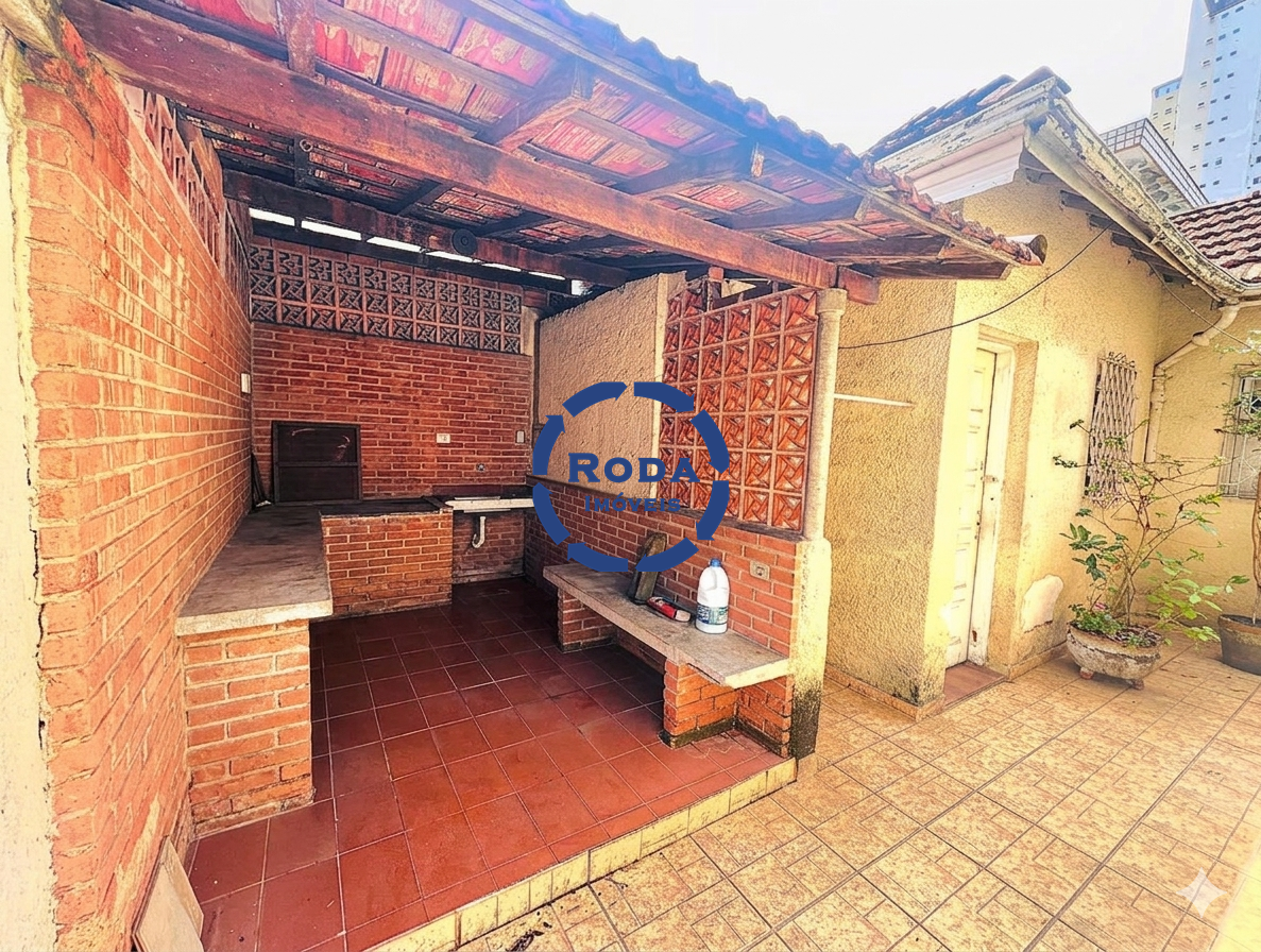 Sobrado Isolado à venda no Embaré: 