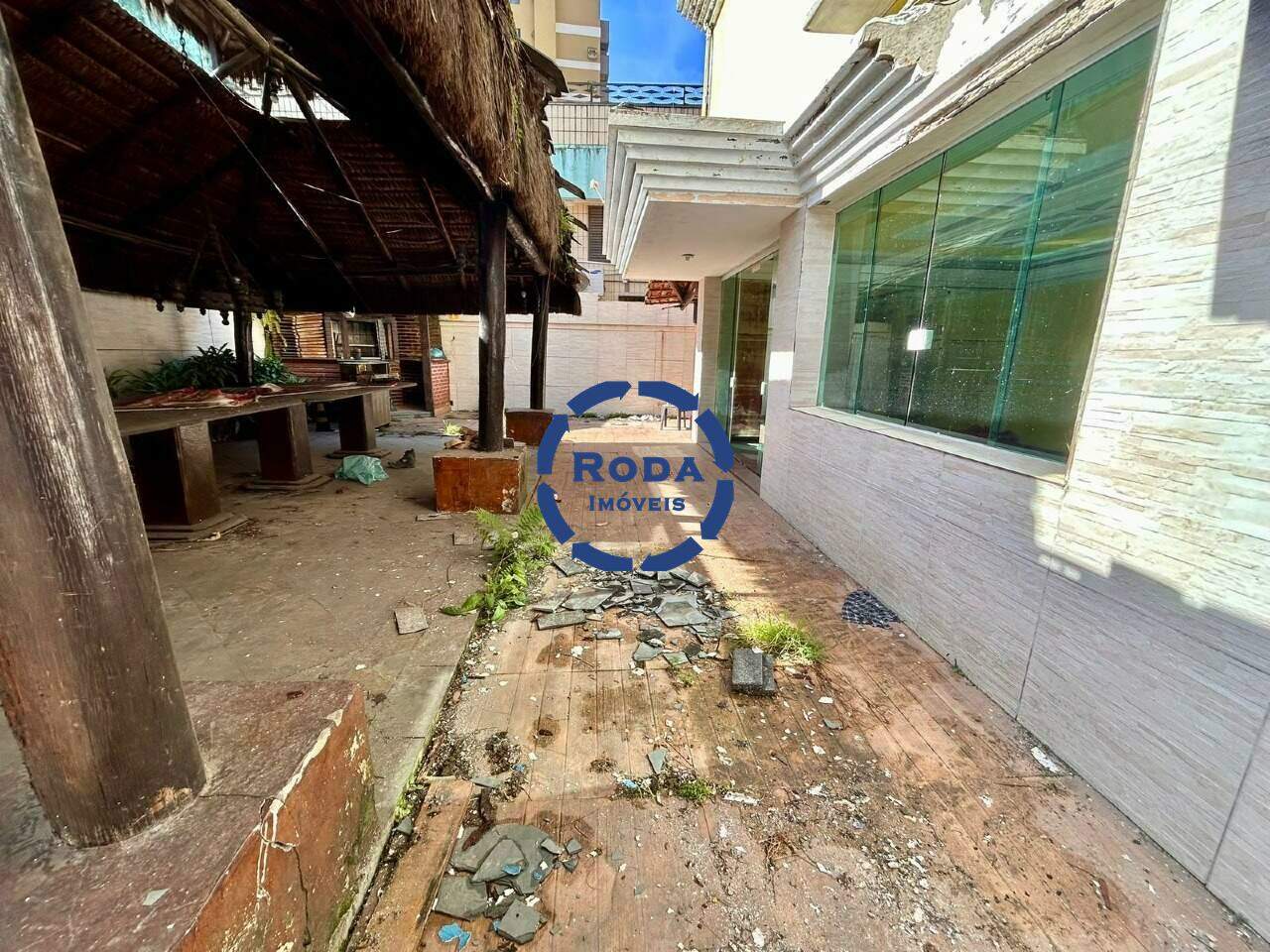 Casa à venda no Ponta da Praia: 