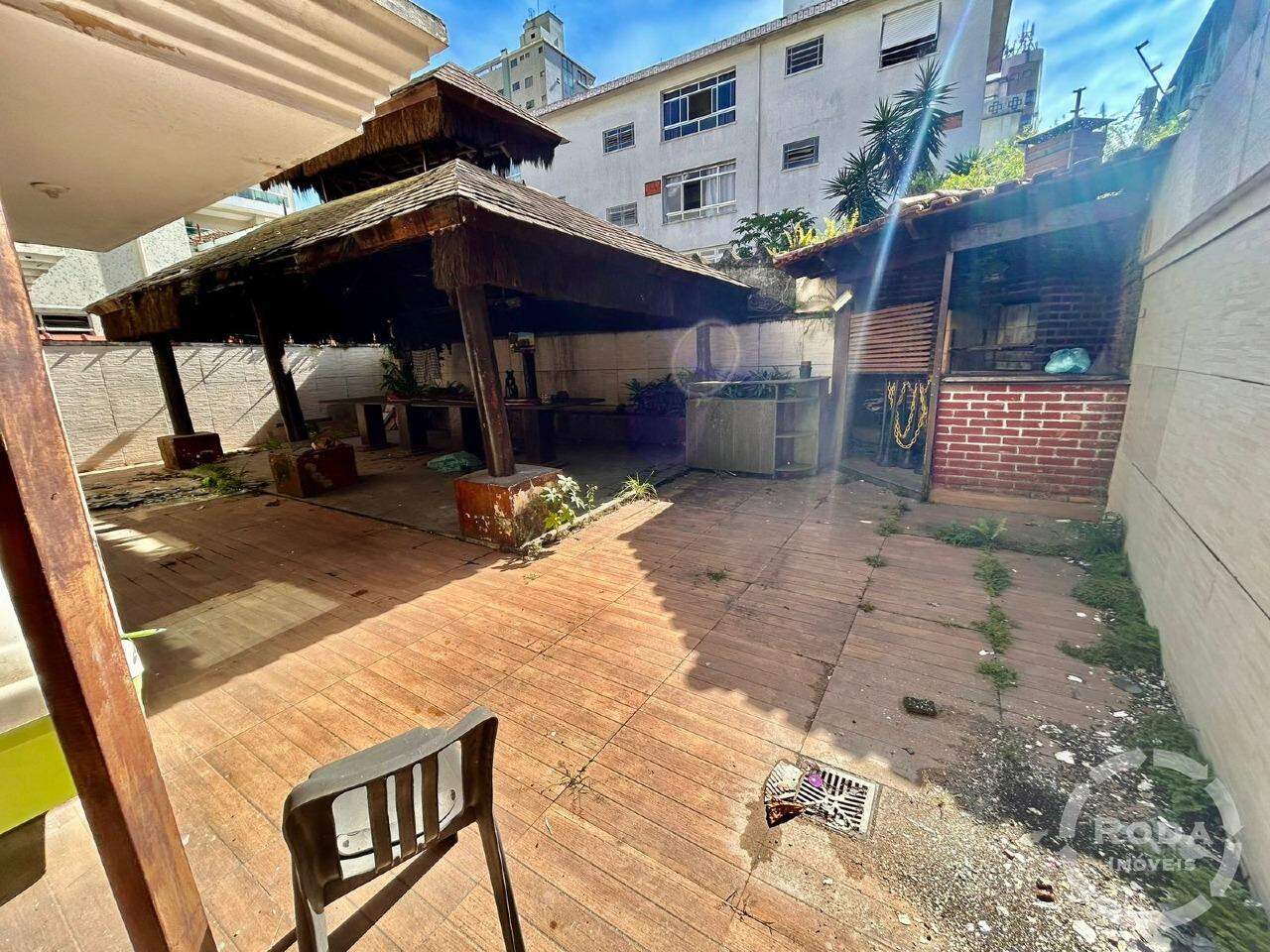 Casa à venda no Ponta da Praia: 