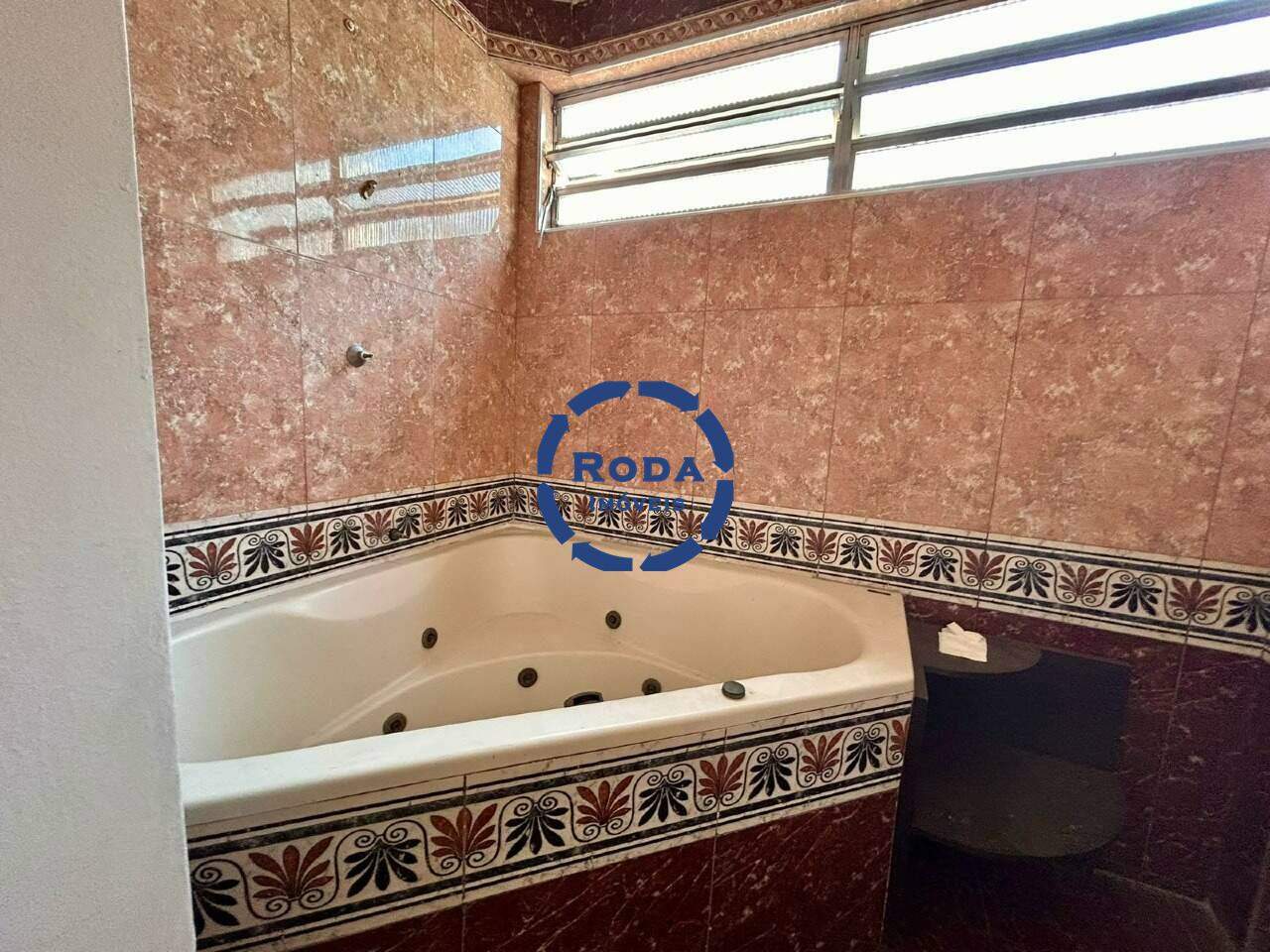 Casa à venda no Ponta da Praia: 