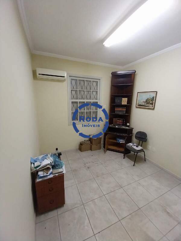 Casa Sobreposta Alta à venda no Vila Mathias: 