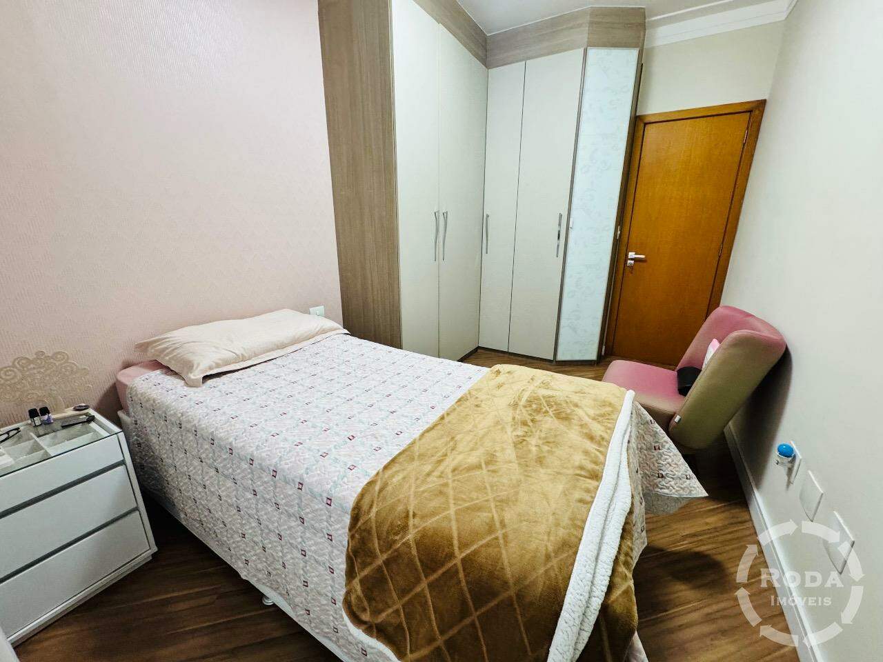Apartamento à venda no Embaré: 