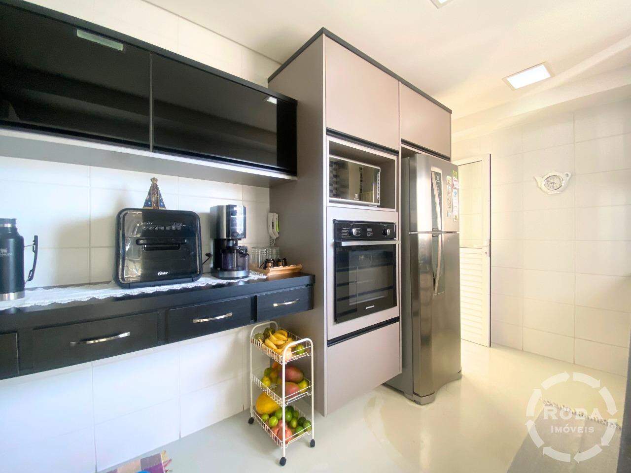 Apartamento à venda no Embaré: COZINHA