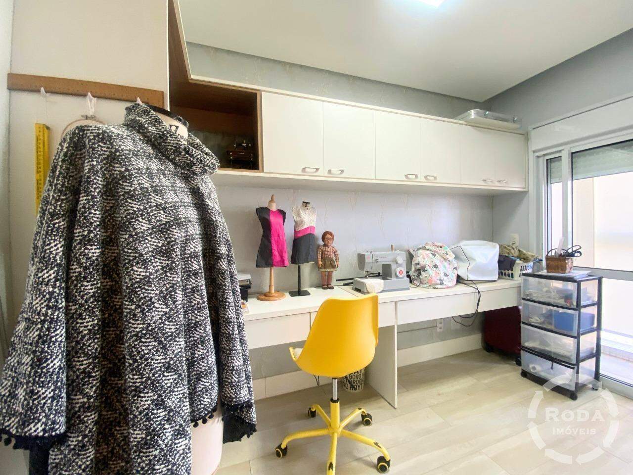 Apartamento à venda no Embaré: QUARTO 1