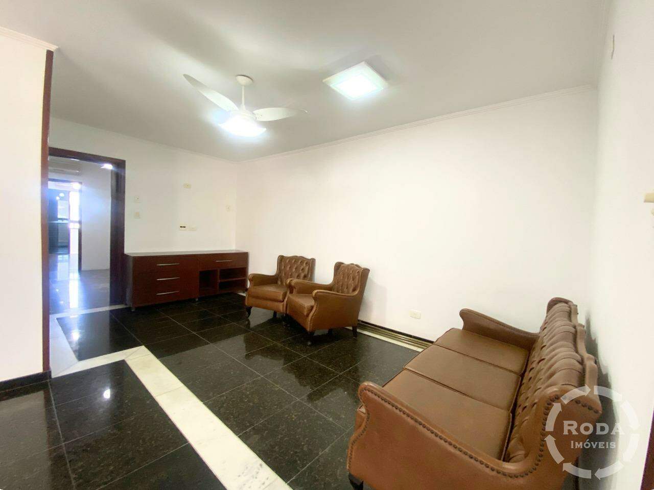 Apartamento à venda no Ponta da Praia: SALA TV