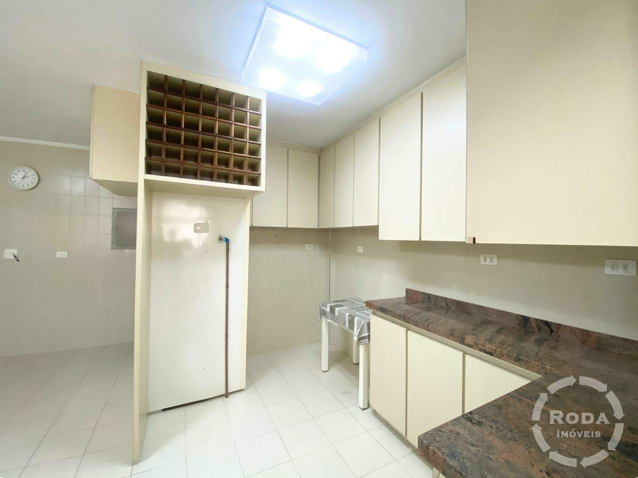 Apartamento à venda no Ponta da Praia: COZINHA