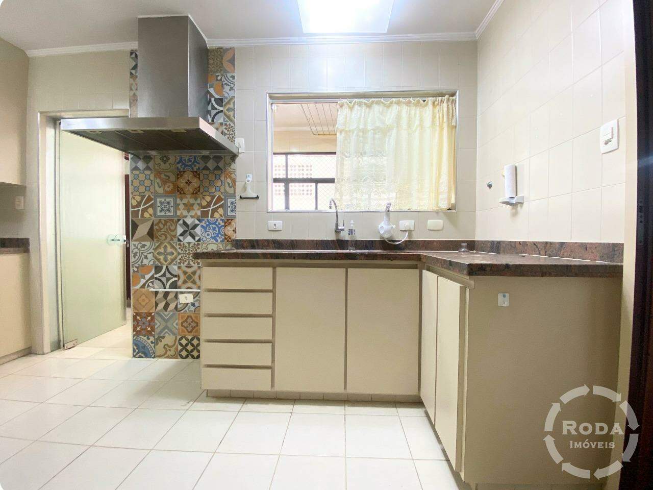 Apartamento à venda no Ponta da Praia: COZINHA