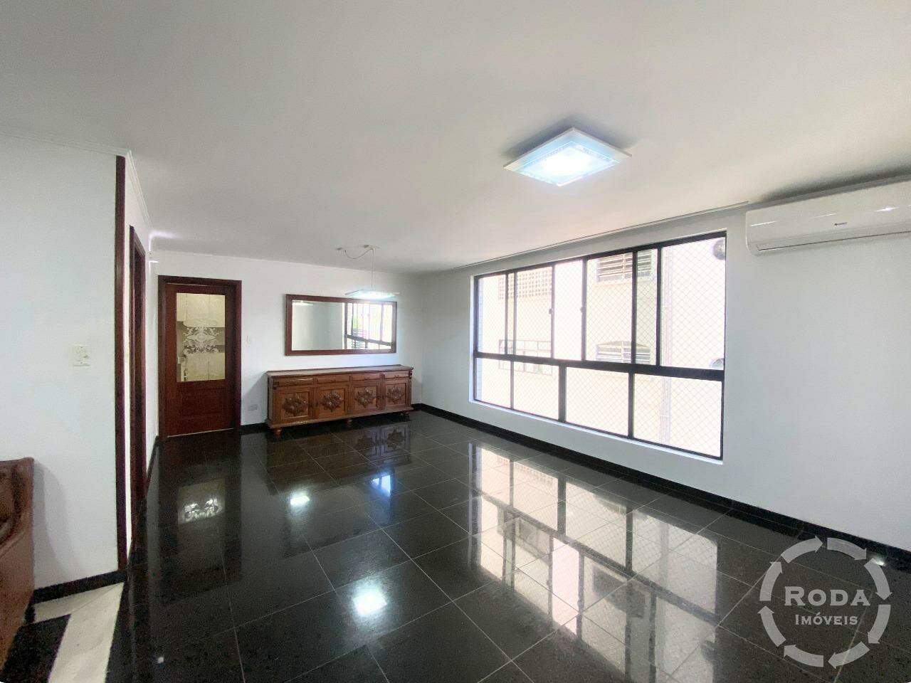 Apartamento à venda no Ponta da Praia: SALA