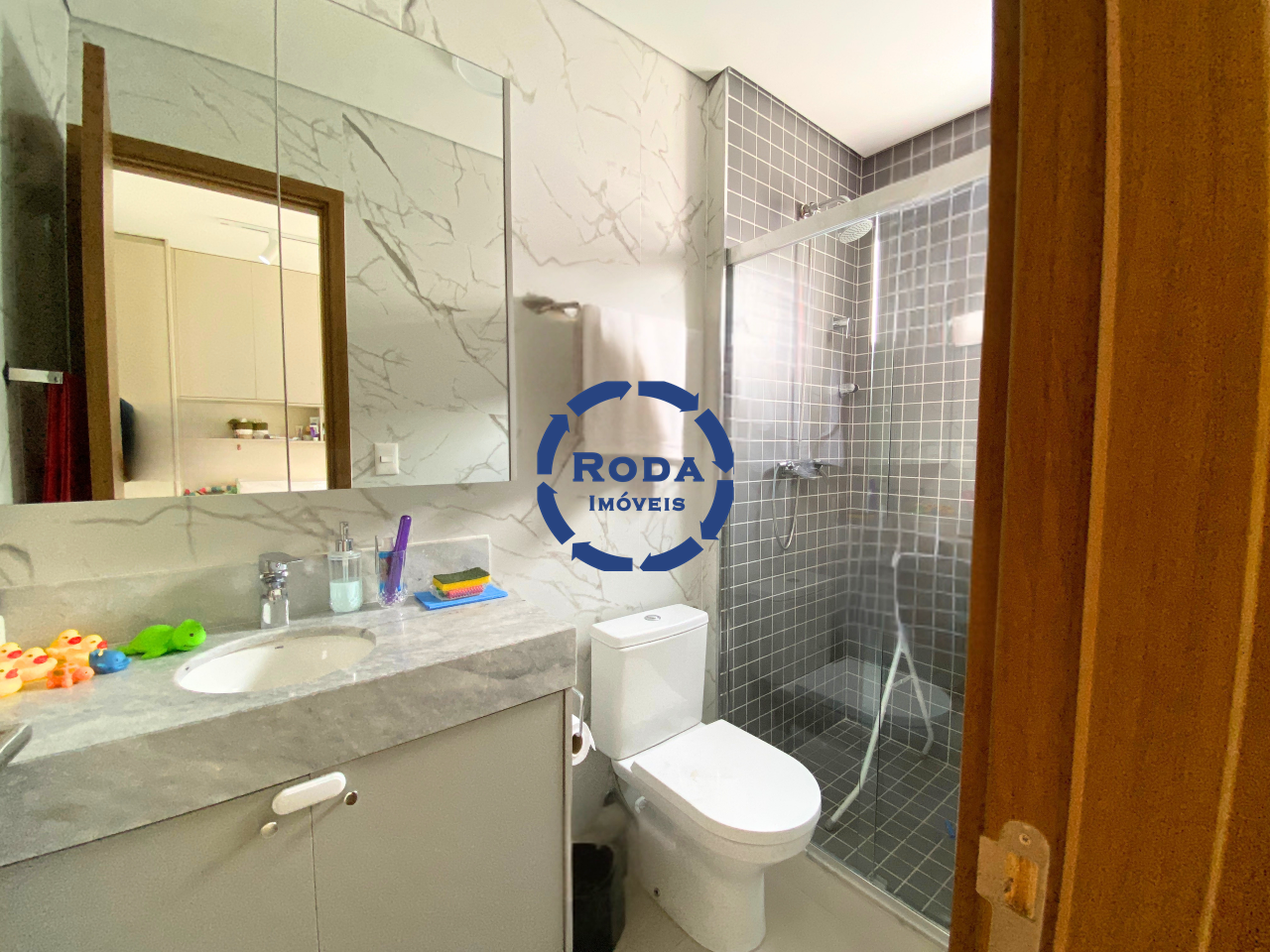 Apartamento à venda no Boqueirão: BANHEIRO